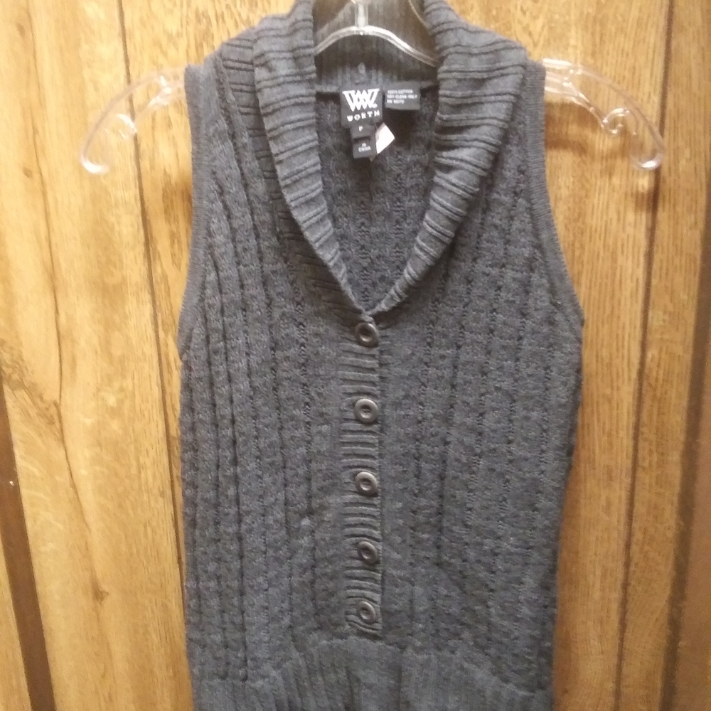 Worth sweater sleeveless